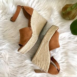 Platforms Tan ( look alike) Espadrille